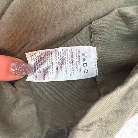 saks Fifth Avenue Army Green Ruffle Sleeve T-shirt Top Size XS - Picture 11 of 11